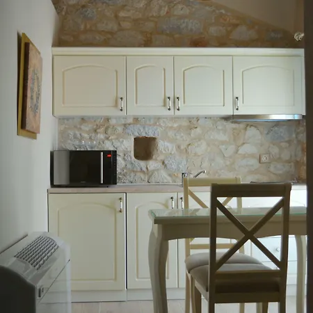 Olea Pírgos Dhiroú