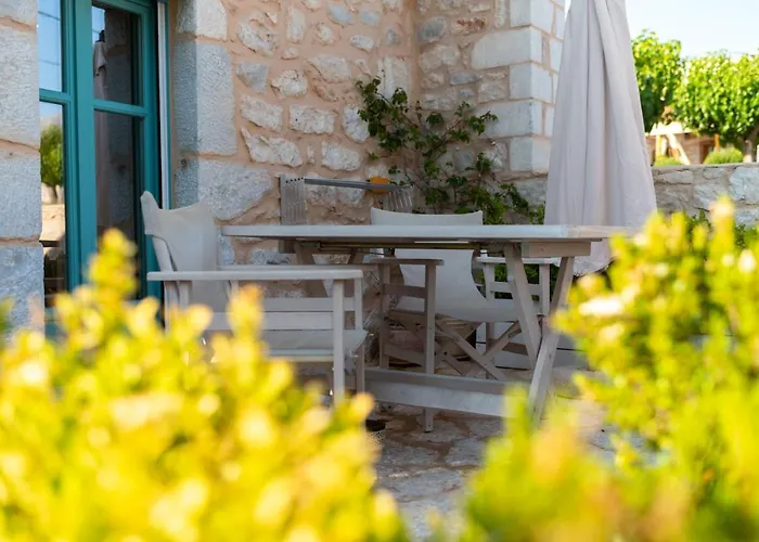 Olea Pírgos Dhiroú